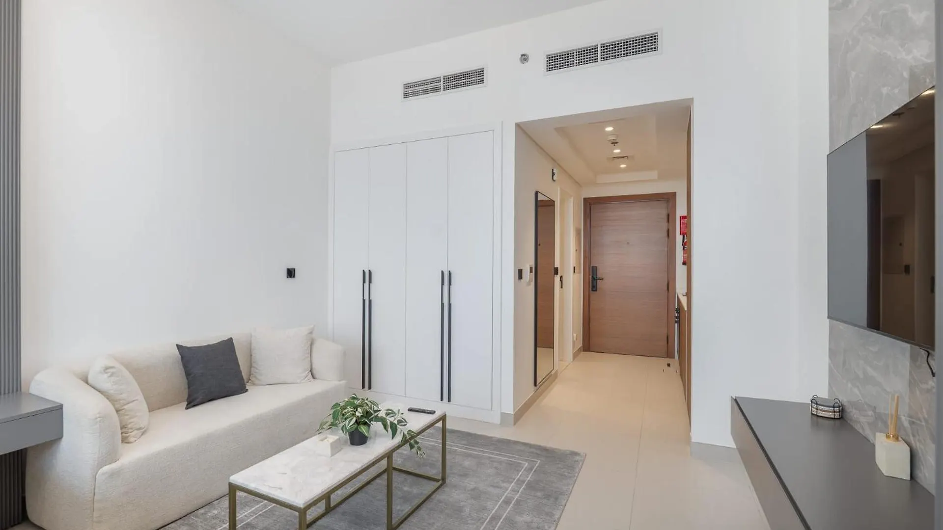 Modern Studio Retreat In Al Furjan - Sleeps 2! Dubai United Arab Emirates