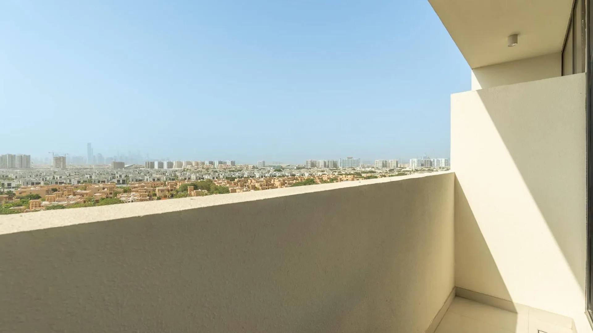 Modern Studio Retreat In Al Furjan - Sleeps 2! Dubai United Arab Emirates