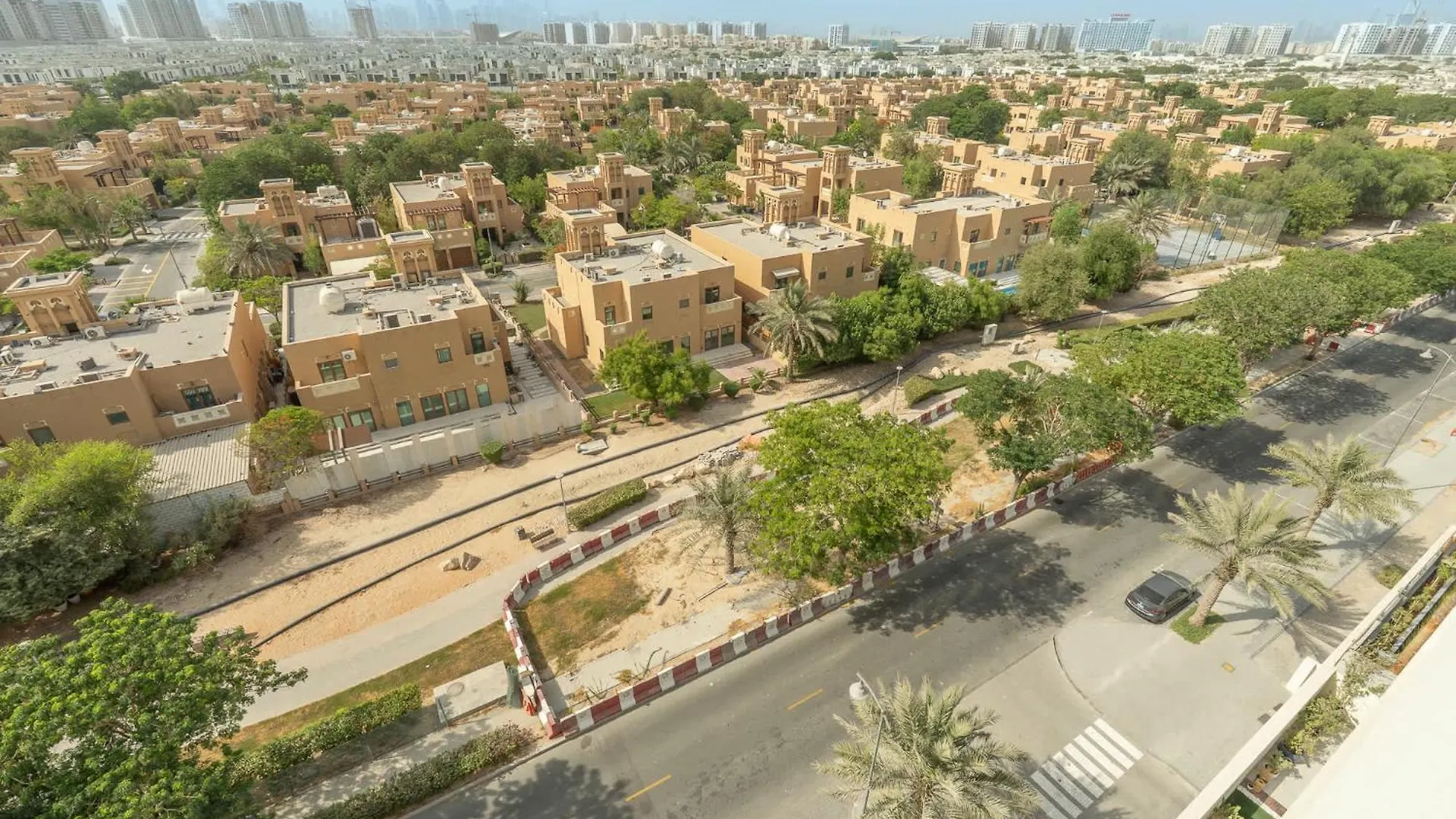 Modern Studio Retreat In Al Furjan - Sleeps 2! Dubai Appartement